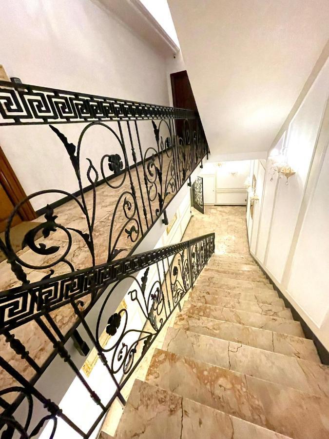 Affittacamere Piazza Di Spagna Prestige Petit Roma